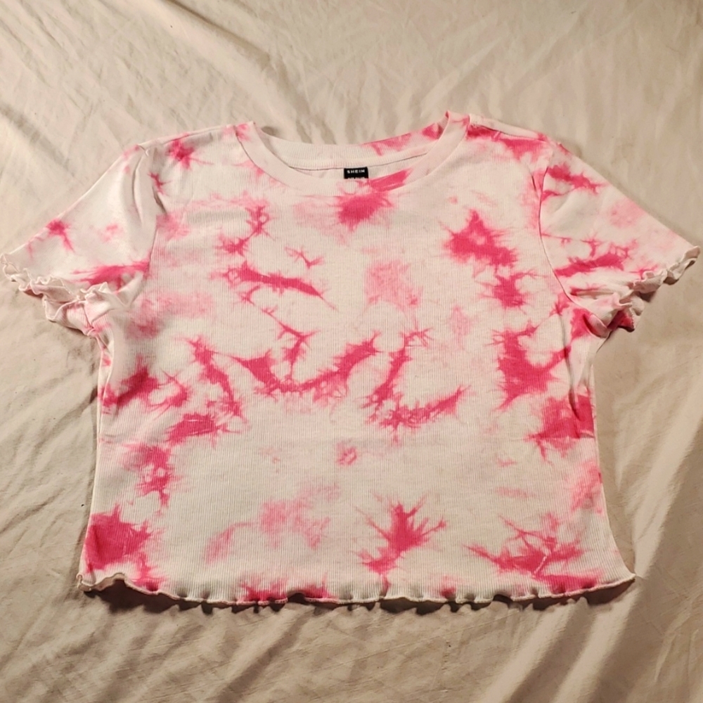 Its from shein but its good quality its size youth large.